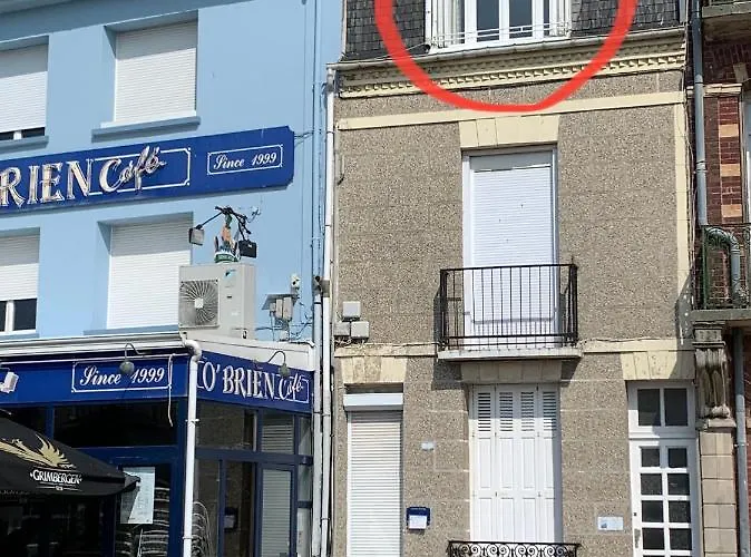 Le Phare De Cati